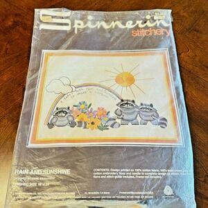 Vintage Spinnerin stitchery Kit ST1082 Rainbow Sunshine 18x24 Flower Raccoon New